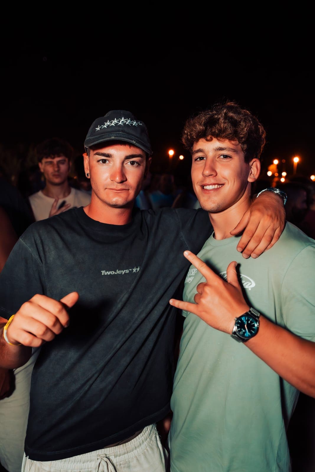Big X · The Tyets 185